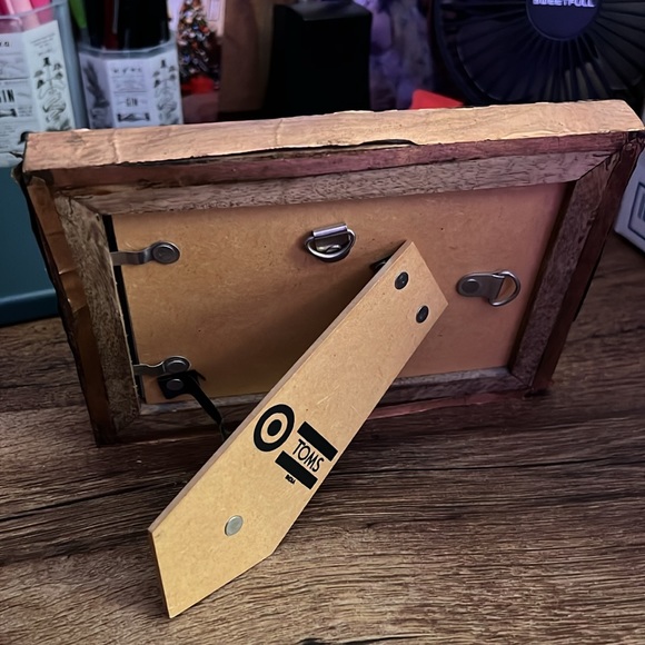 Toms Target Collab Picture Frame - Picture 3 of 3